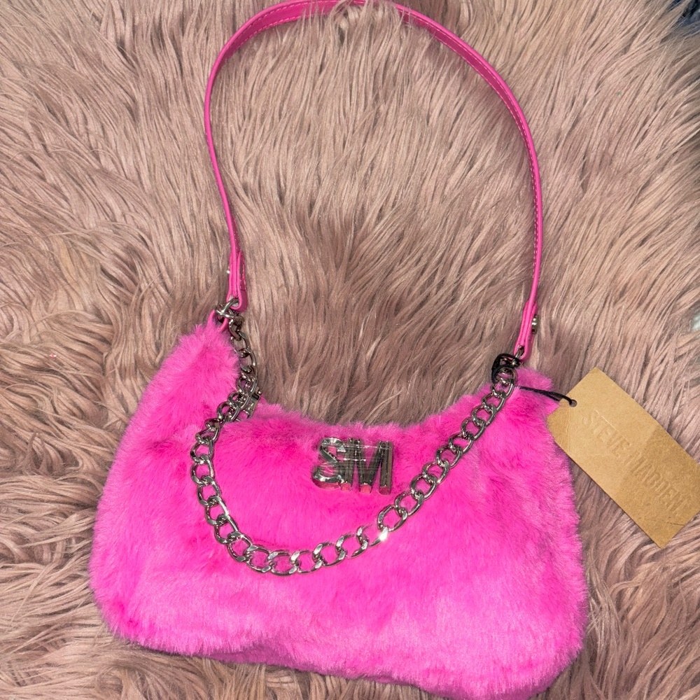NWT STEVE MADDEN HOT PINK FAUX FUR BPAULA SHOULDER PURSE W/ CHAIN